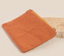 Load image into Gallery viewer, USA Golden Seed Beaded Coin Purse
