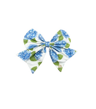 Load image into Gallery viewer, Hydrangea Fabric Bow
