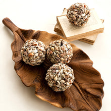 Load image into Gallery viewer, Decorative Shell Cluster Ball
