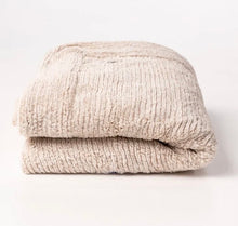 Load image into Gallery viewer, Luxurious Quartz Weave Throw Blanket
