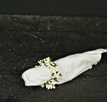 Load image into Gallery viewer, Vanilla Pip Taper/Napkin Ring
