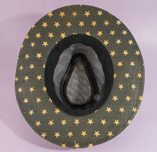Load image into Gallery viewer, Vintage Distressed Stars &amp; Stripes Paper Hat
