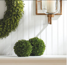 Load image into Gallery viewer, Faux Boxwood Hanging Orb
